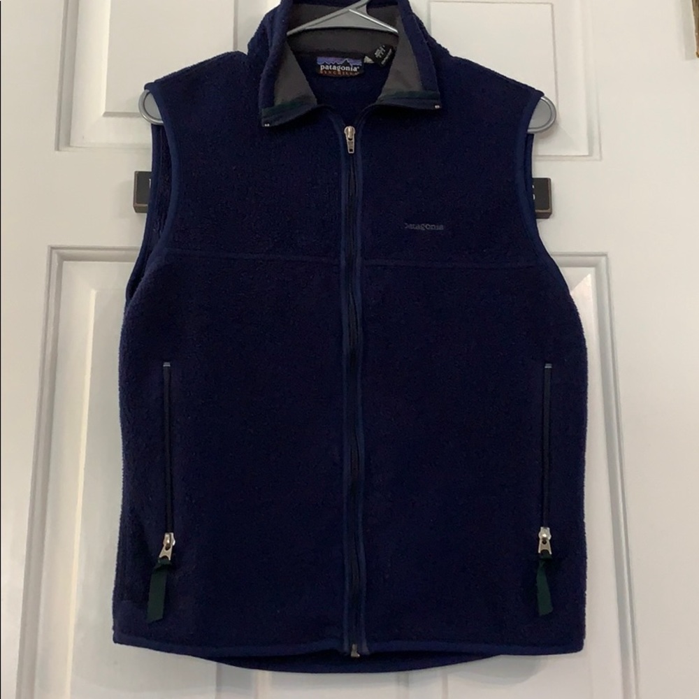 Patagonia dark navy vest sz S